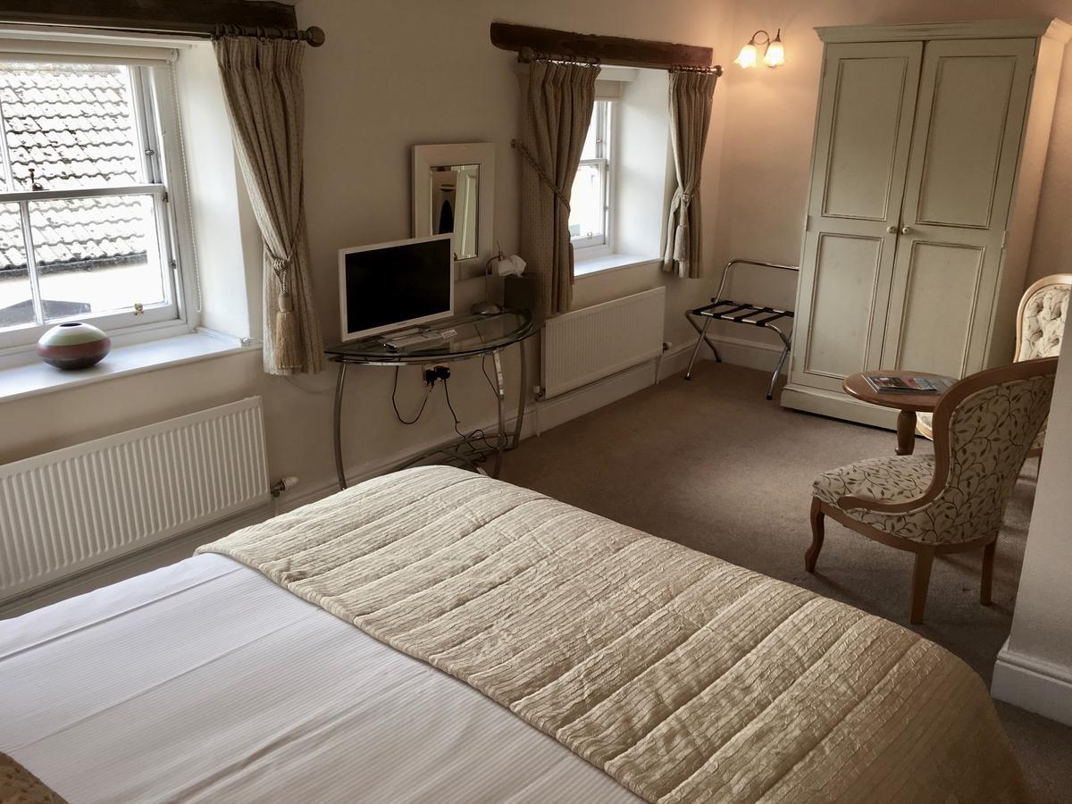 Six Castlegate Bed & Breakfast Cockermouth Exterior photo