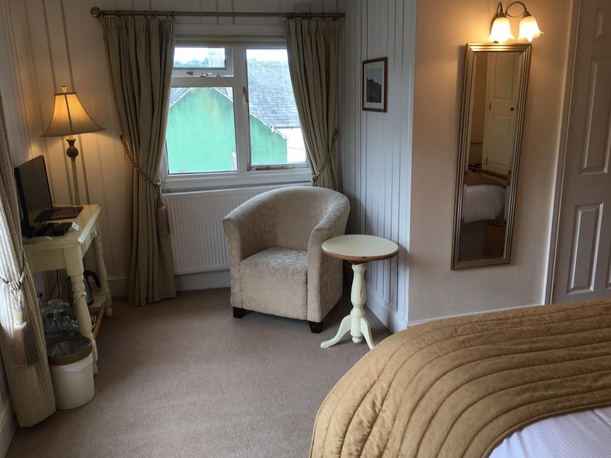 Six Castlegate Bed & Breakfast Cockermouth Exterior photo
